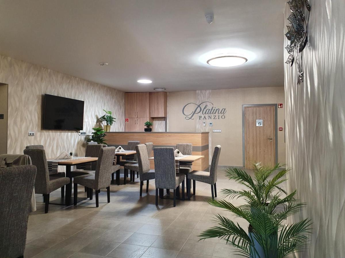 Platina Panzio*** Bed & Breakfast Újhartyán Dış mekan fotoğraf