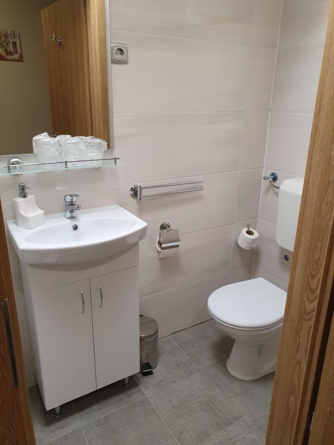 Platina Panzio*** Bed & Breakfast Újhartyán Dış mekan fotoğraf