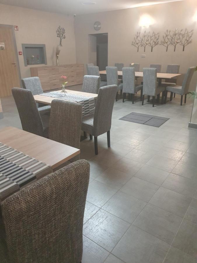 Platina Panzio*** Bed & Breakfast Újhartyán Dış mekan fotoğraf